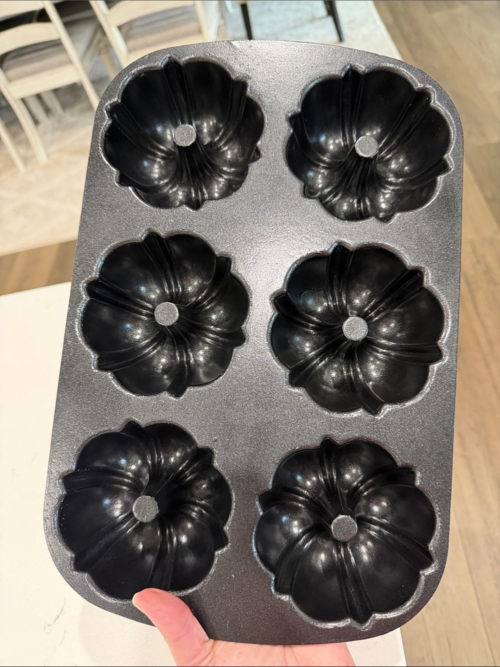 Nordic Ware Bundt Muffin Pan Cake Baking Pan Cast Aluminum USA